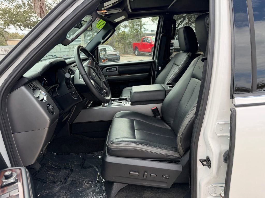 Used 2017 Ford Expedition Platinum image 15