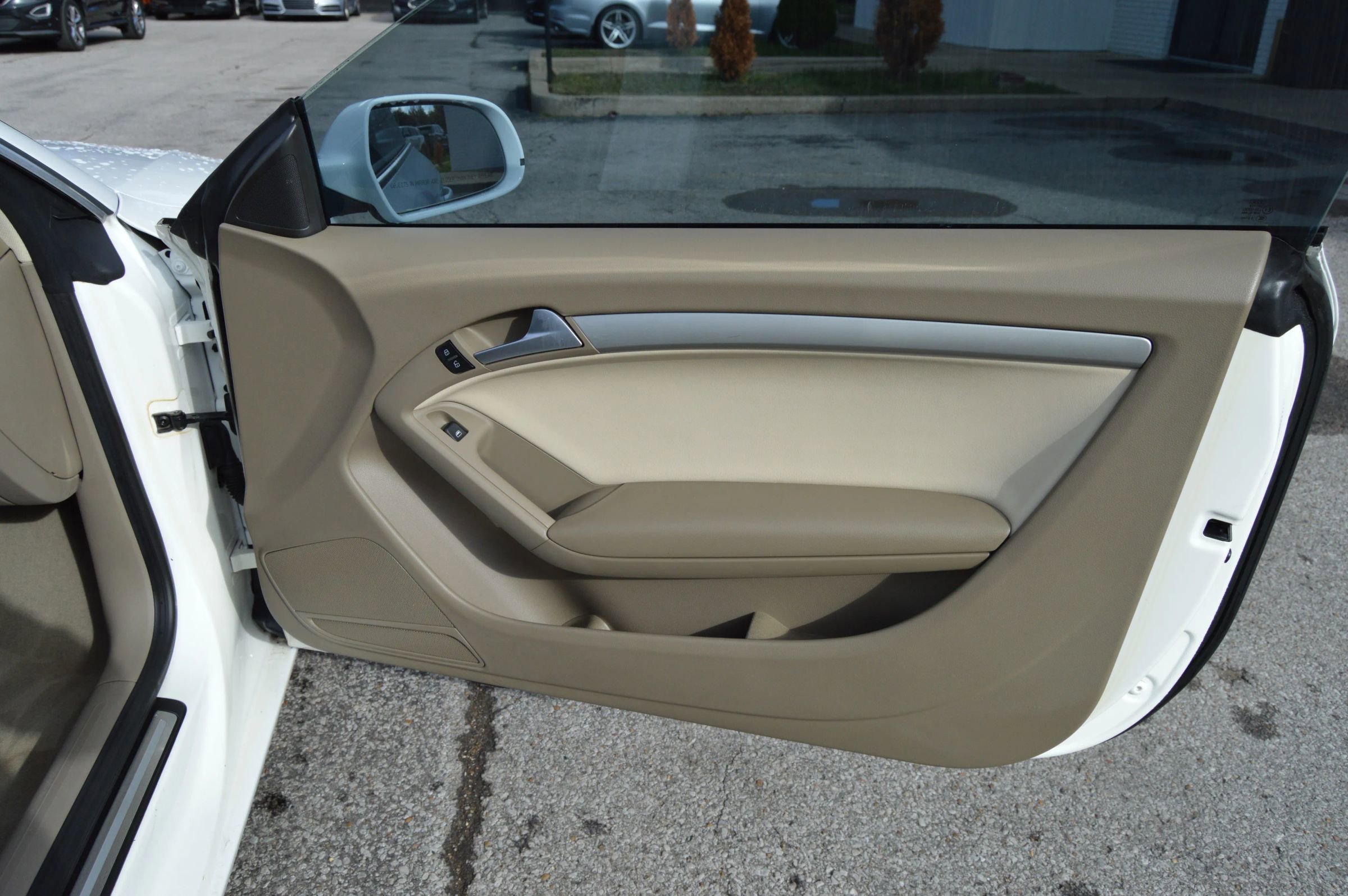 Used 2011 Audi A5 2.0T Premium image 18