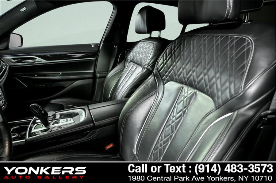 Used 2020 BMW 750i xDrive image 16