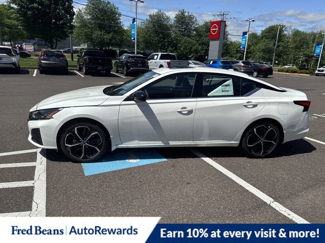 New 2025 Nissan Altima 2.5 SR w/ SR Premium Package image 4