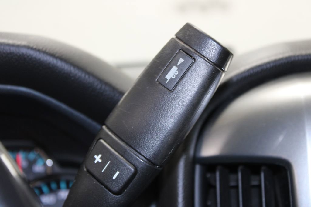 Used 2018 Chevrolet Silverado 1500 LT AWD/4WD image 39