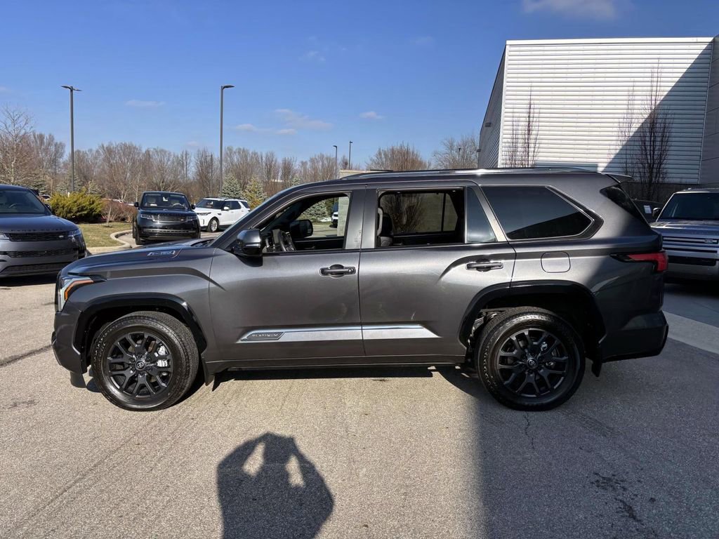 Used 2025 Toyota Sequoia Platinum image 4
