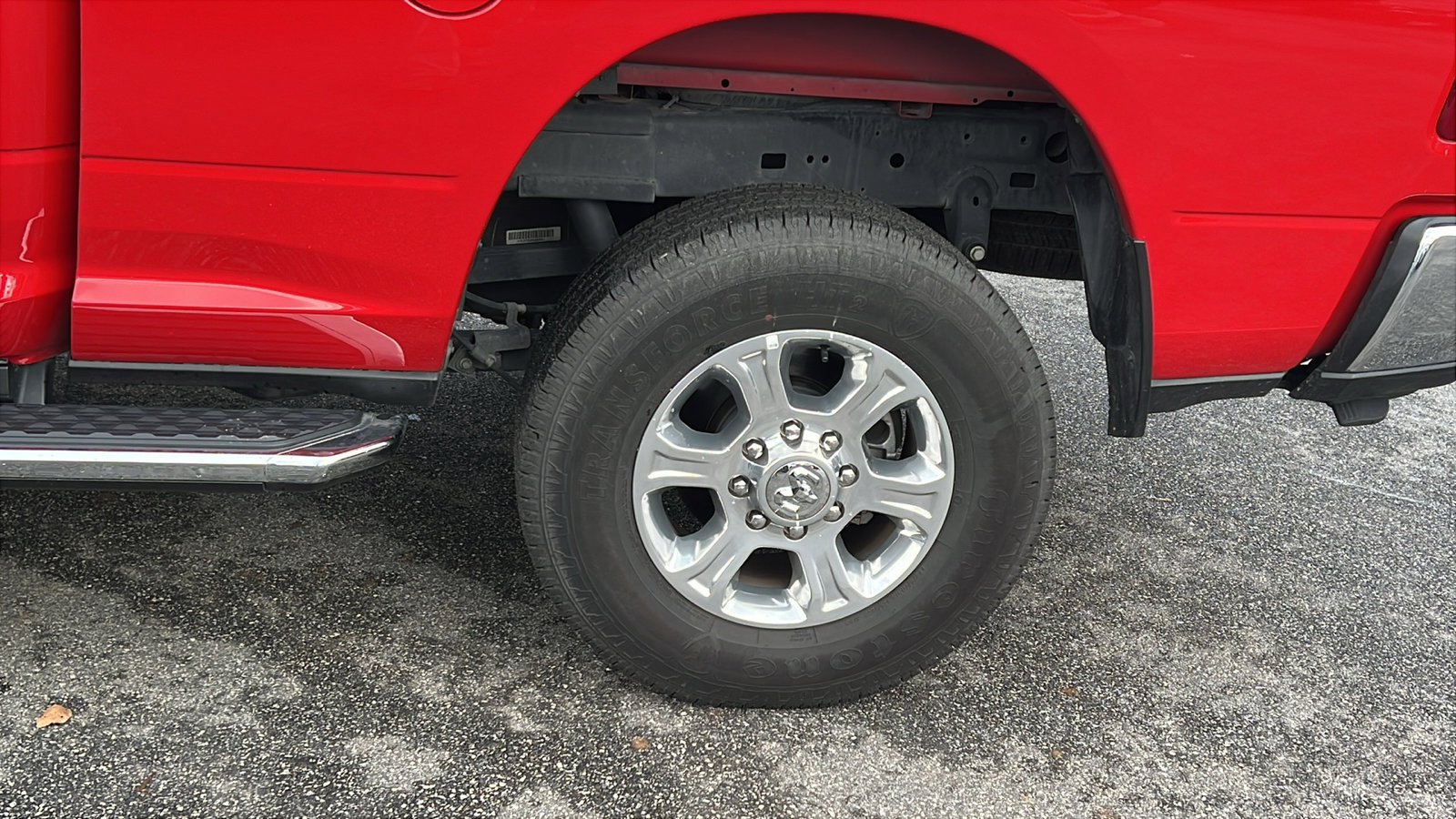 Used 2024 RAM 2500 Big Horn w/ Bed Utility Group image 12