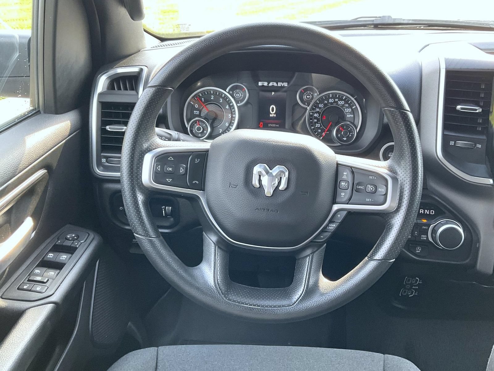 Used 2025 RAM 1500 Big Horn AWD/4WD image 13