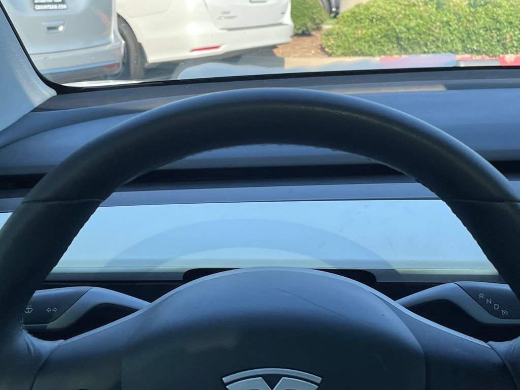 Used 2020 Tesla Model 3 Standard Range RWD image 14