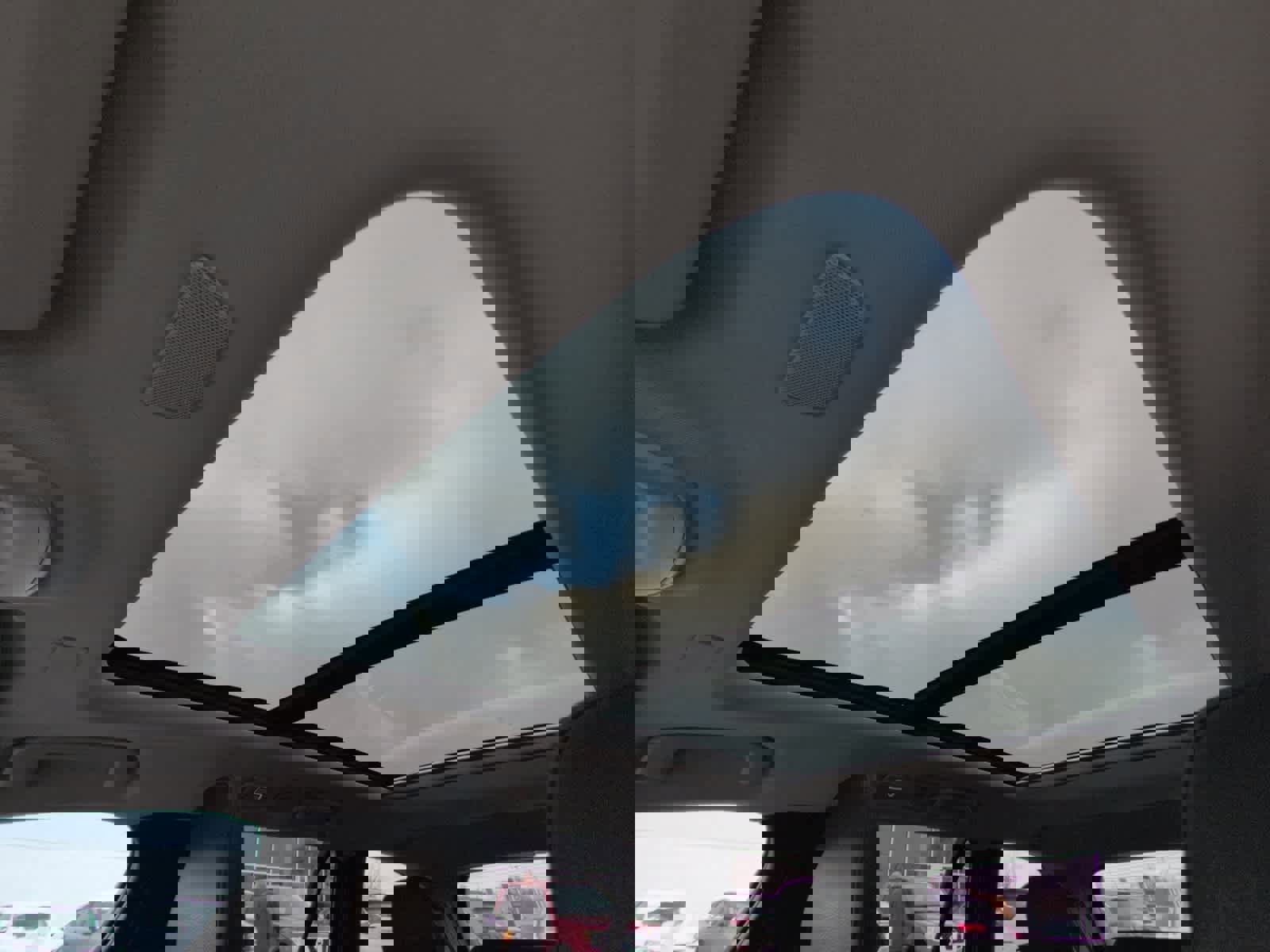 Used 2025 Volvo V60 B5 Cross Country Plus image 26