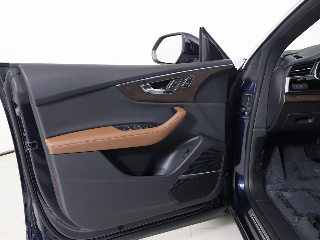 Used 2024 Audi Q8 Premium Plus image 21