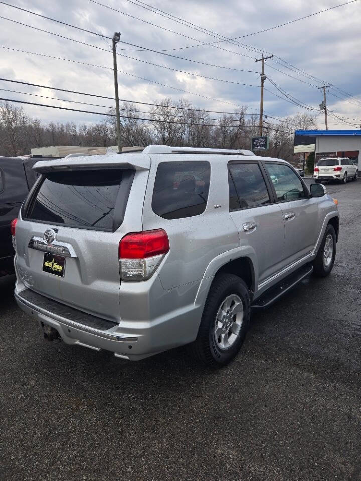 Used 2010 Toyota 4Runner SR5 image 4