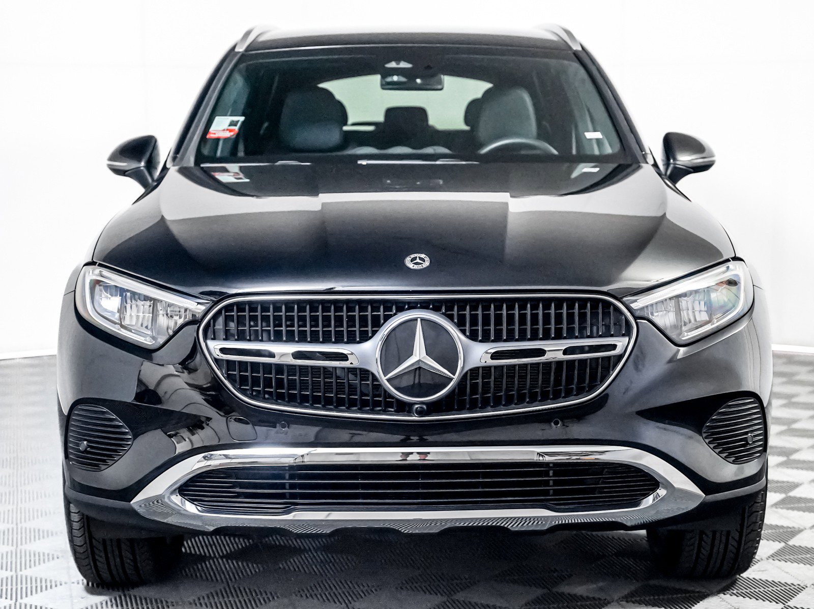 Used 2024 Mercedes-Benz GLC 300 image 6