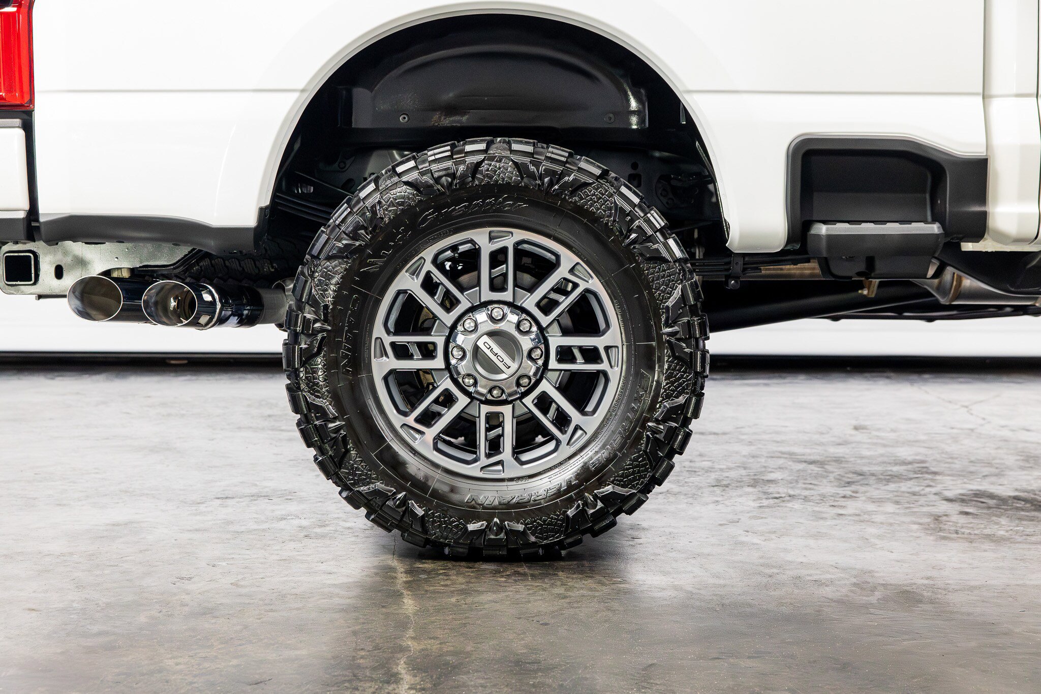 Used 2024 Ford F250 Limited w/ FX4 Off-Road Package AWD/4WD image 27