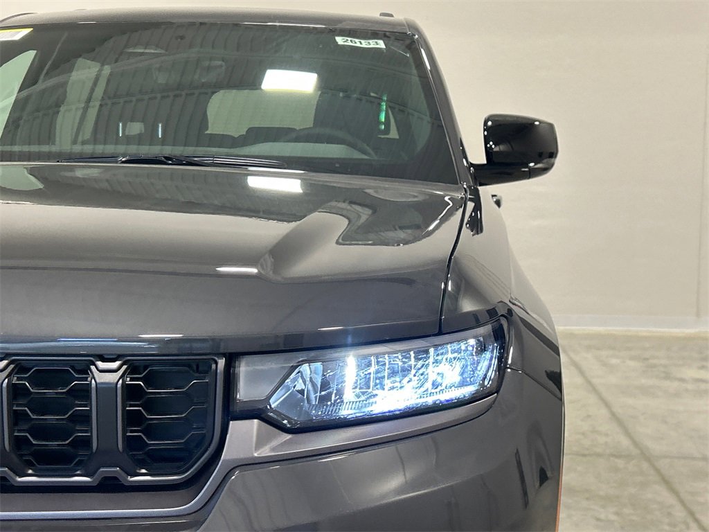New 2026 Jeep Grand Cherokee Laredo image 10