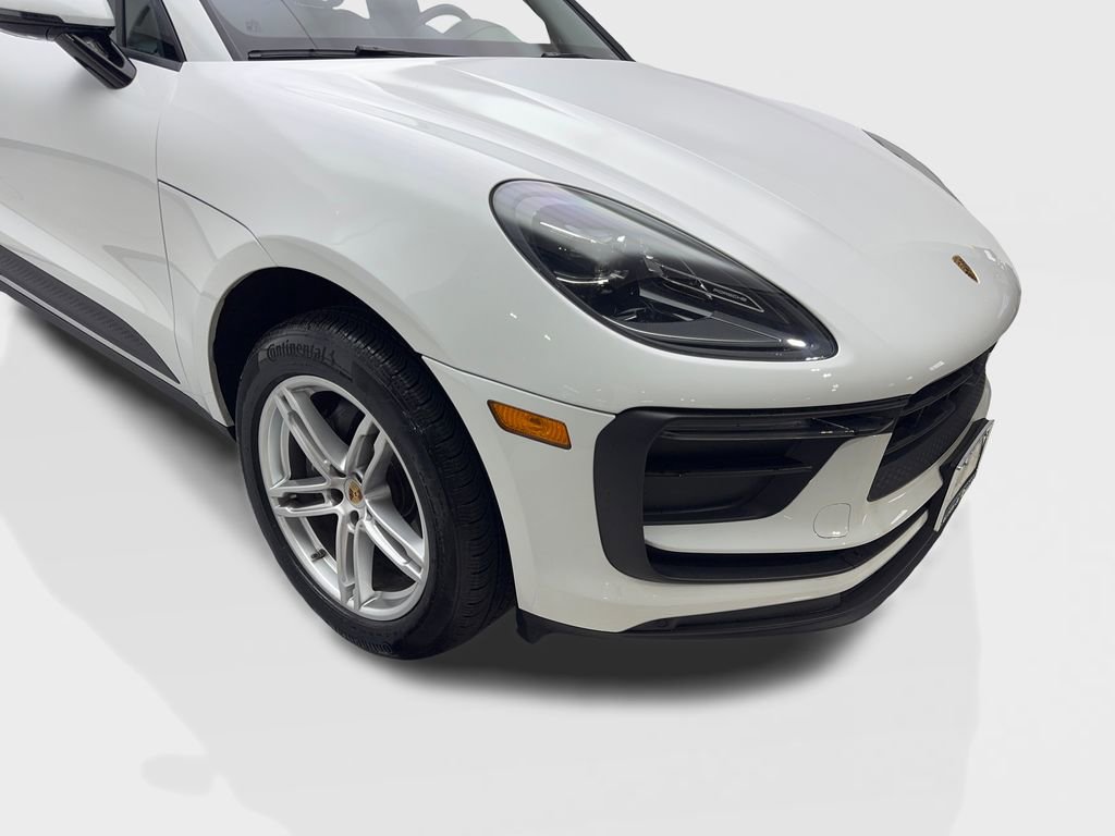 Used 2025 Porsche Macan Turbo image 19