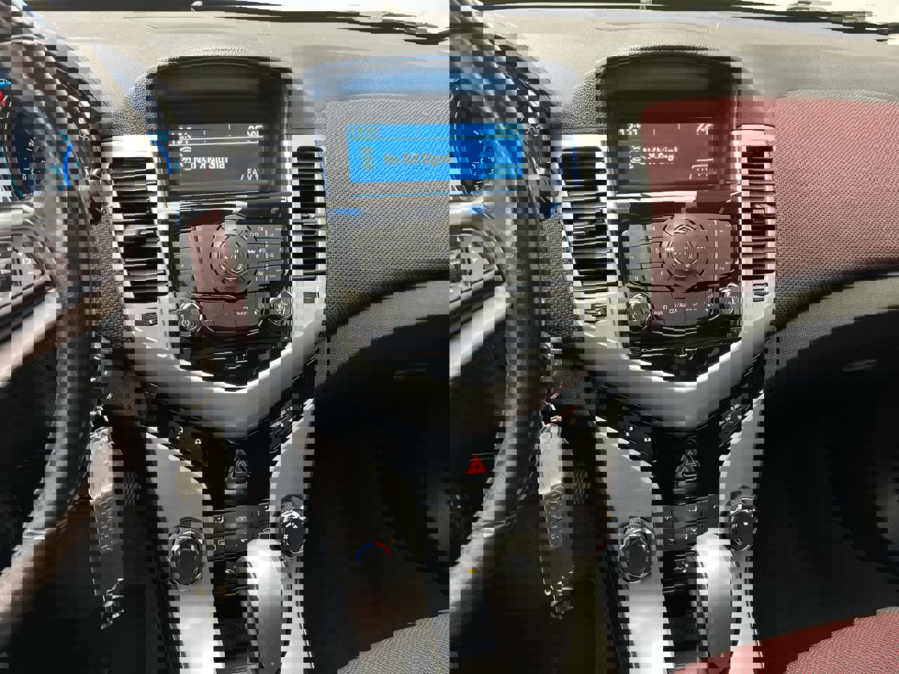 Used 2012 Chevrolet Cruze LT w/ All-Star Edition FWD image 14