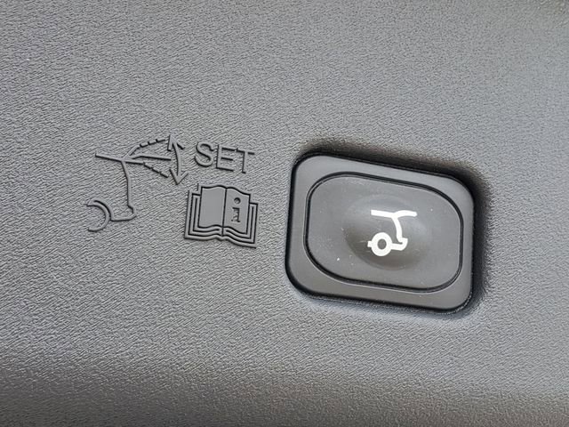 Used 2024 Lincoln Nautilus Premier w/ Equipment Group 102A AWD/4WD image 33