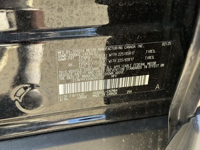 Used 2025 Toyota RAV4 XLE FWD image 33