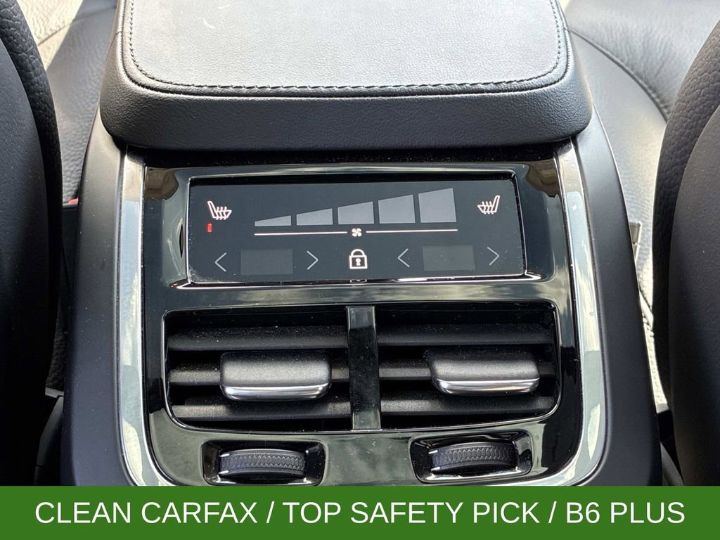 Used 2025 Volvo XC90 B6 Plus AWD/4WD image 19