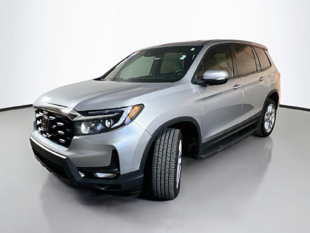 Used 2025 Honda Passport EX-L image 4