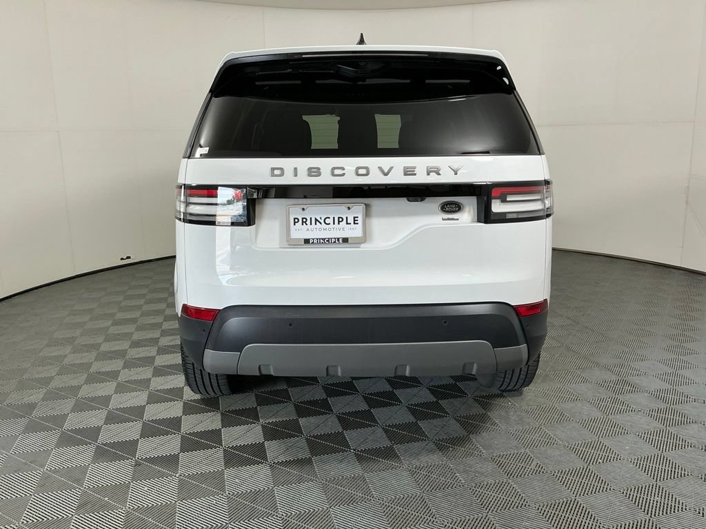 Used 2017 Land Rover Discovery SE AWD/4WD image 6