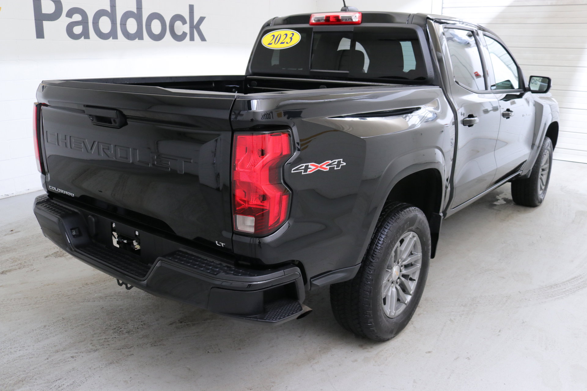 Used 2023 Chevrolet Colorado LT w/ LT Convenience Package II image 11