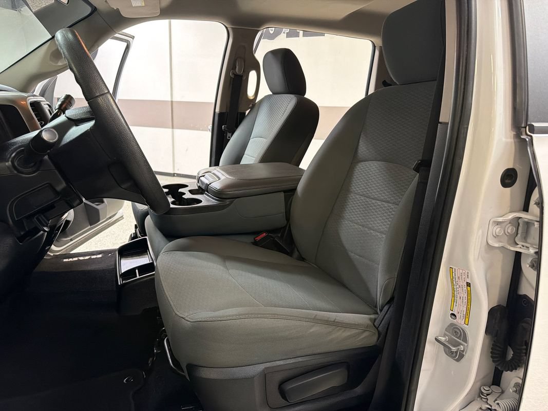 Used 2018 RAM 2500 SLT AWD/4WD image 25