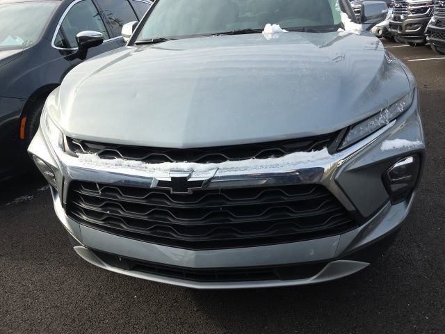 Used 2024 Chevrolet Blazer LT w/ Sound & Technology Package image 2