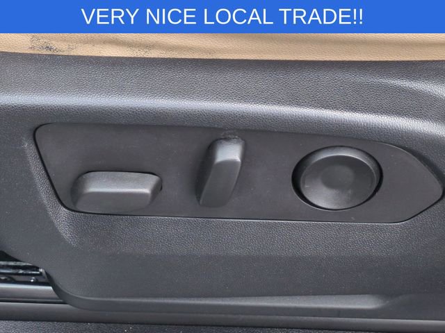Used 2023 Chevrolet Tahoe Premier AWD/4WD image 17