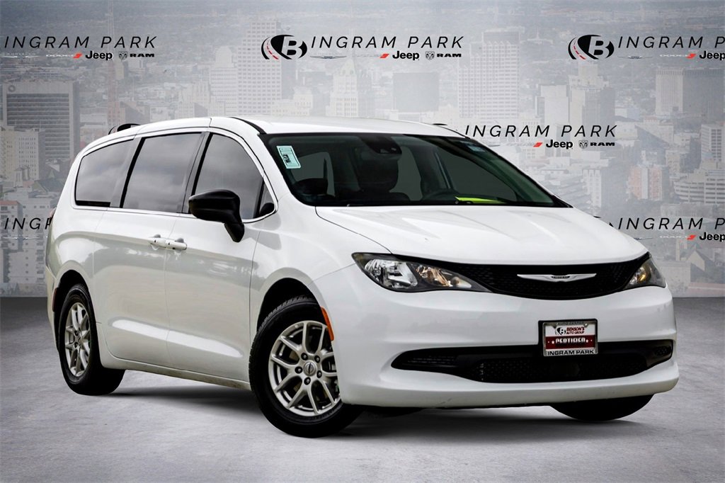 Used 2024 Chrysler Voyager LX