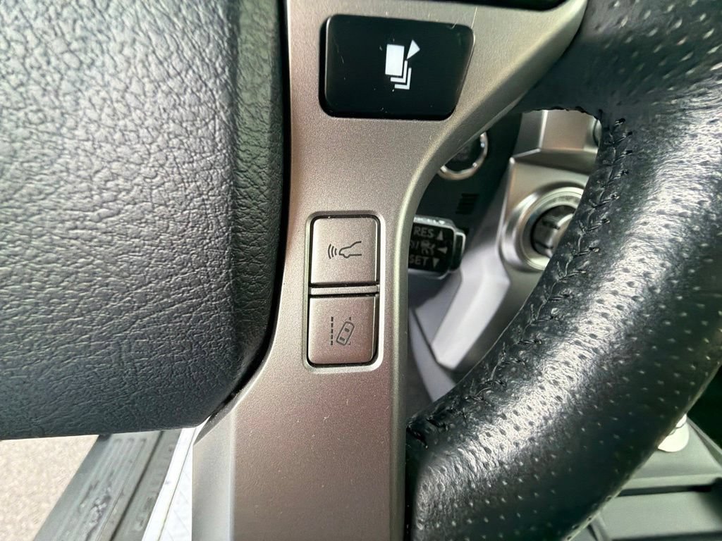 Used 2024 Toyota 4Runner Limited AWD/4WD image 43