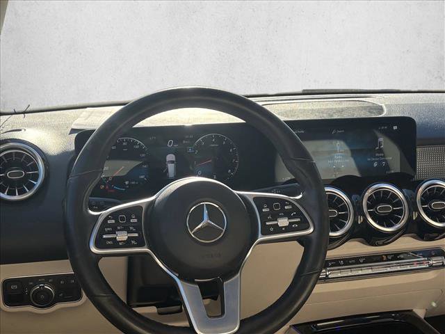 Used 2022 Mercedes-Benz GLB 250 image 12
