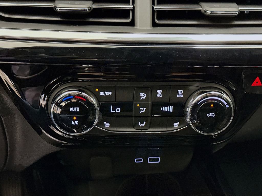New 2026 Chevrolet Trax RS w/ Driver Confidence Package FWD image 17