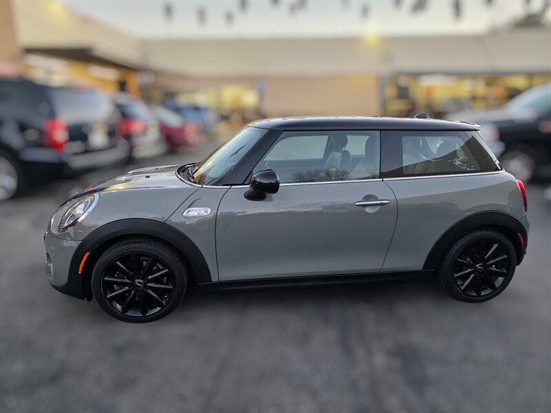 Used 2019 MINI Cooper S FWD image 2