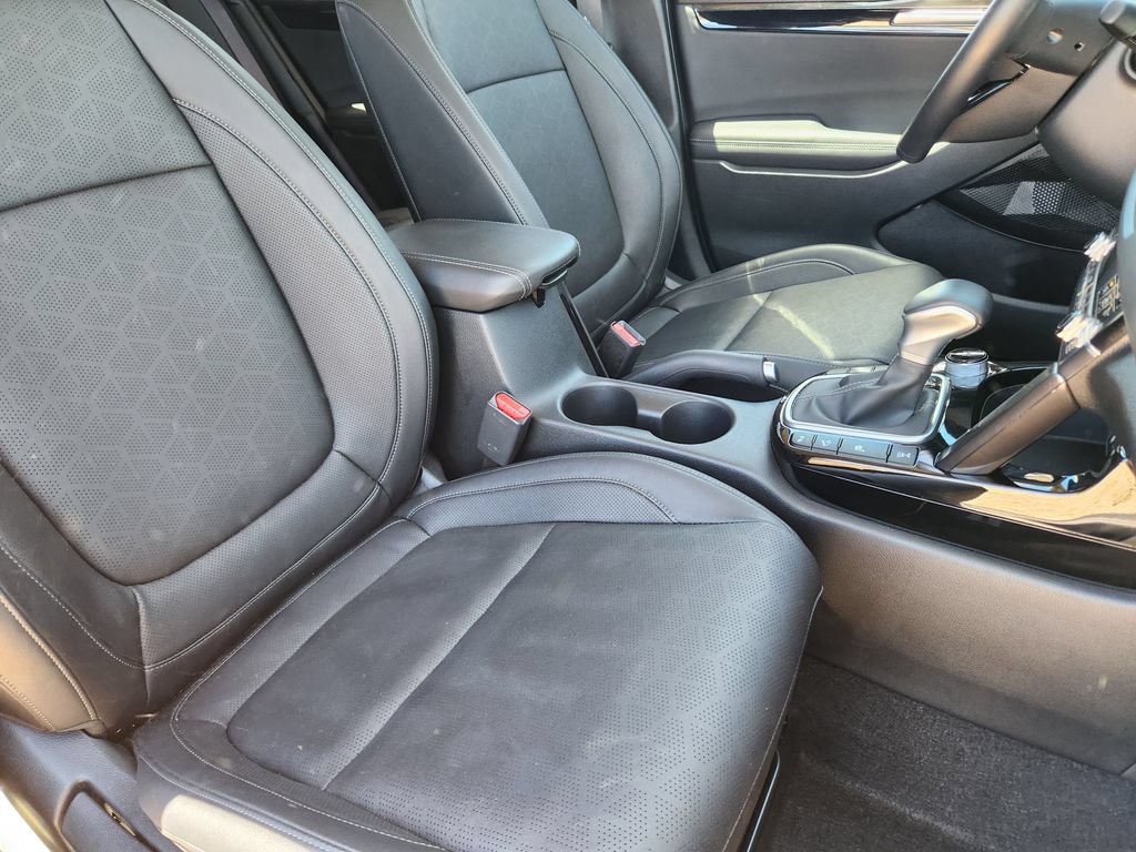 Certified 2025 Kia Seltos EX AWD/4WD image 13
