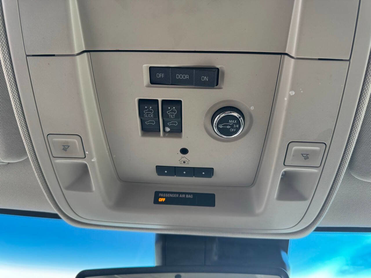 Used 2019 GMC Yukon XL Denali AWD/4WD image 31