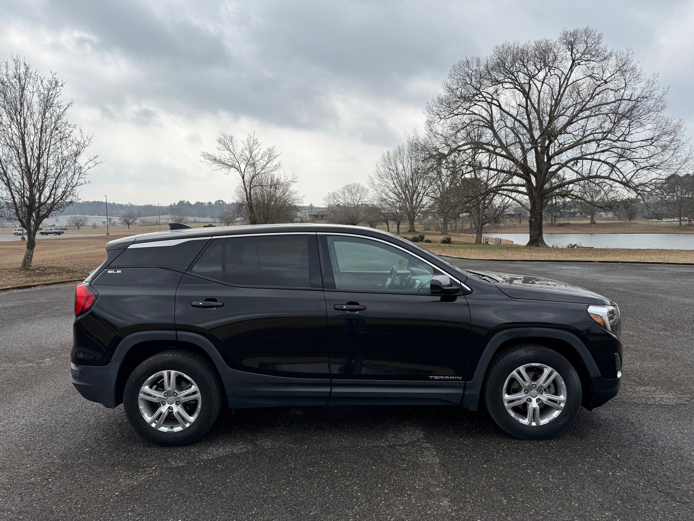 Used 2020 GMC Terrain SLE AWD/4WD image 6