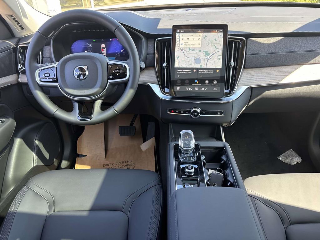 New 2026 Volvo XC90 B6 Plus w/ Protection Package Premier image 28