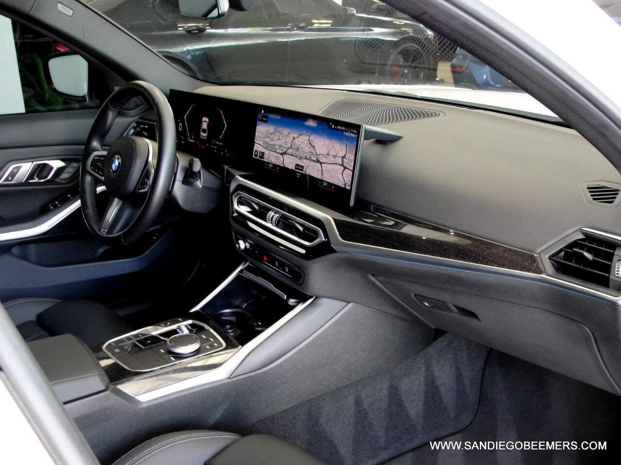 Used 2023 BMW 330i Sedan w/ M Sport Package RWD image 34
