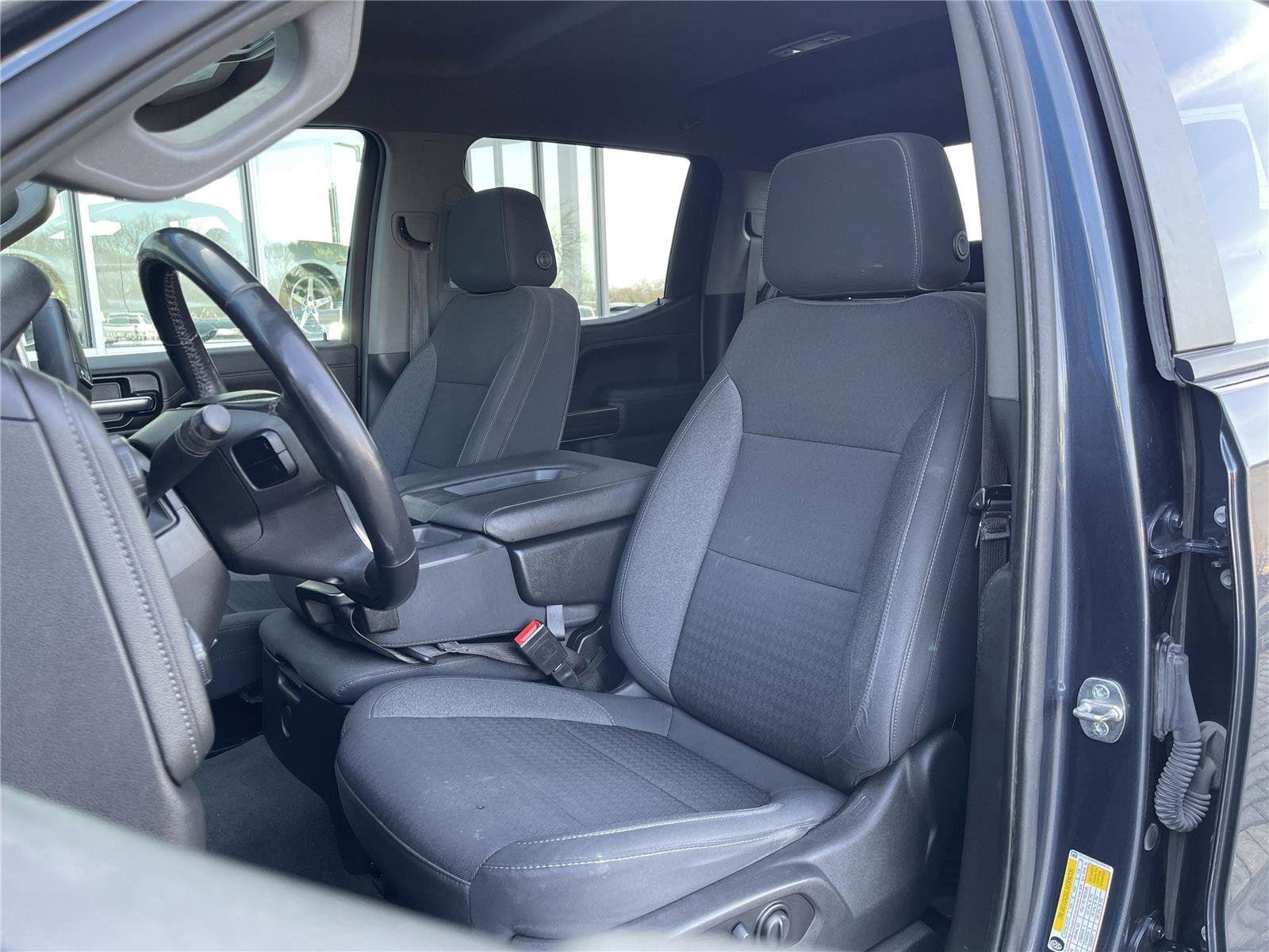 Used 2022 Chevrolet Silverado 1500 RST w/ LPO, Blackout Package image 15