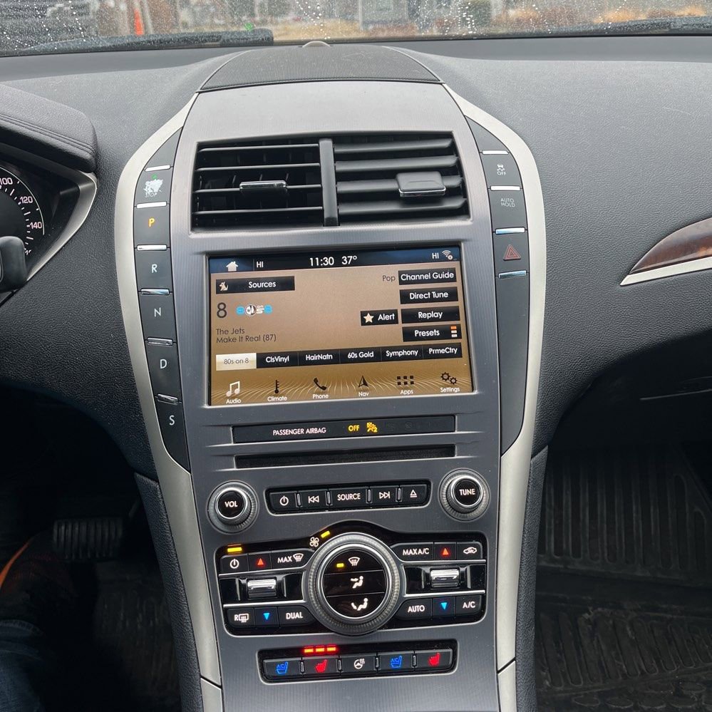 Used 2017 Lincoln MKZ Reserve w/ Climate Package image 4