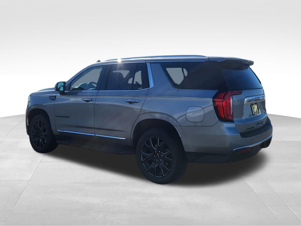 Used 2023 GMC Yukon SLT w/ SLT Luxury Package image 24