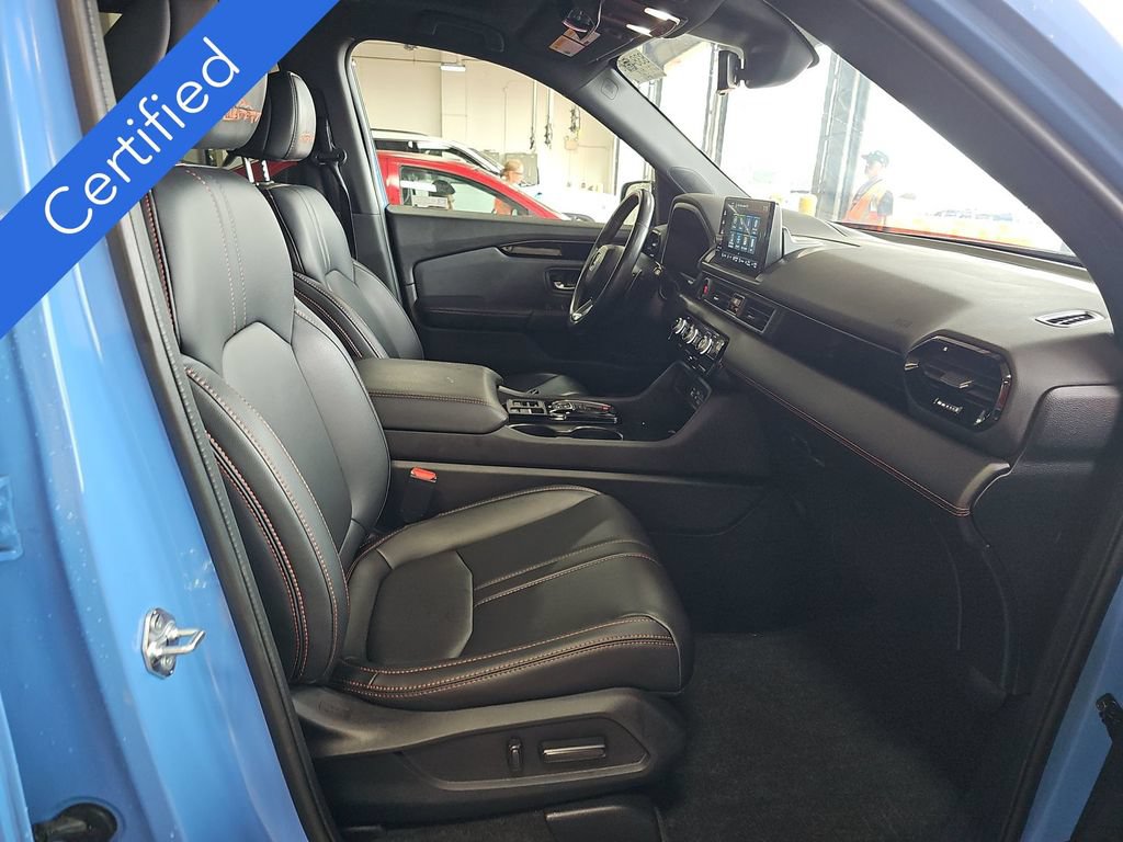 Used 2023 Honda Pilot TrailSport image 10