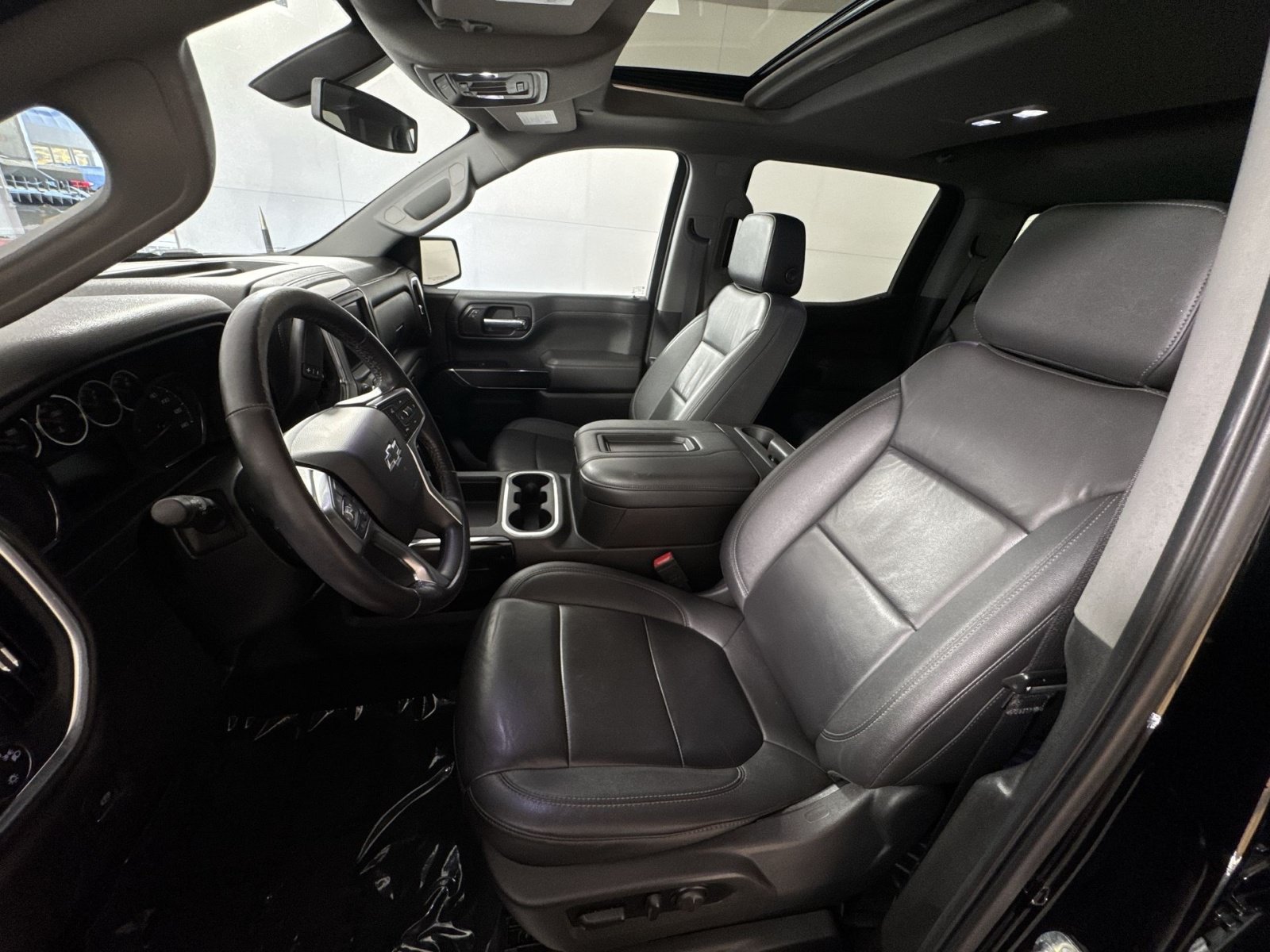 Used 2022 Chevrolet Silverado 1500 LT Trail Boss w/ Convenience Package II AWD/4WD image 13