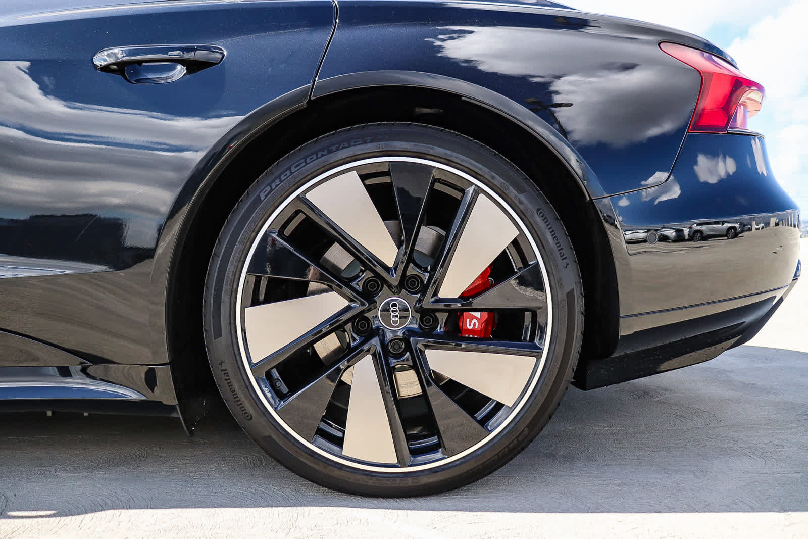 New 2026 Audi S e-tron GT Prestige AWD/4WD image 13