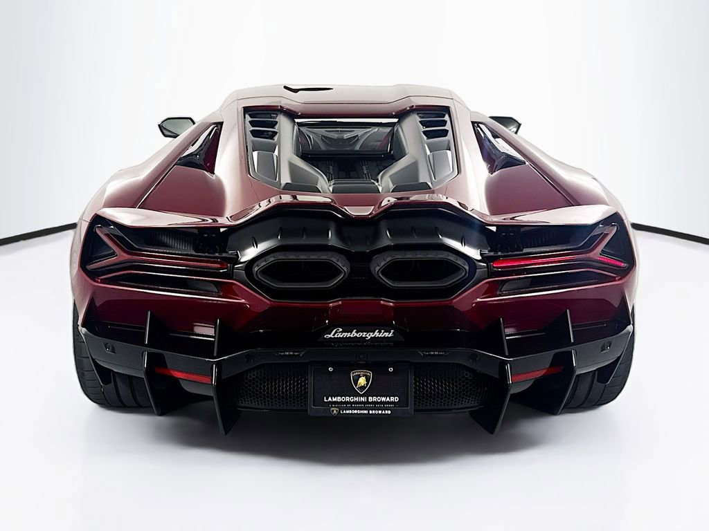 Used 2024 Lamborghini Revuelto image 6