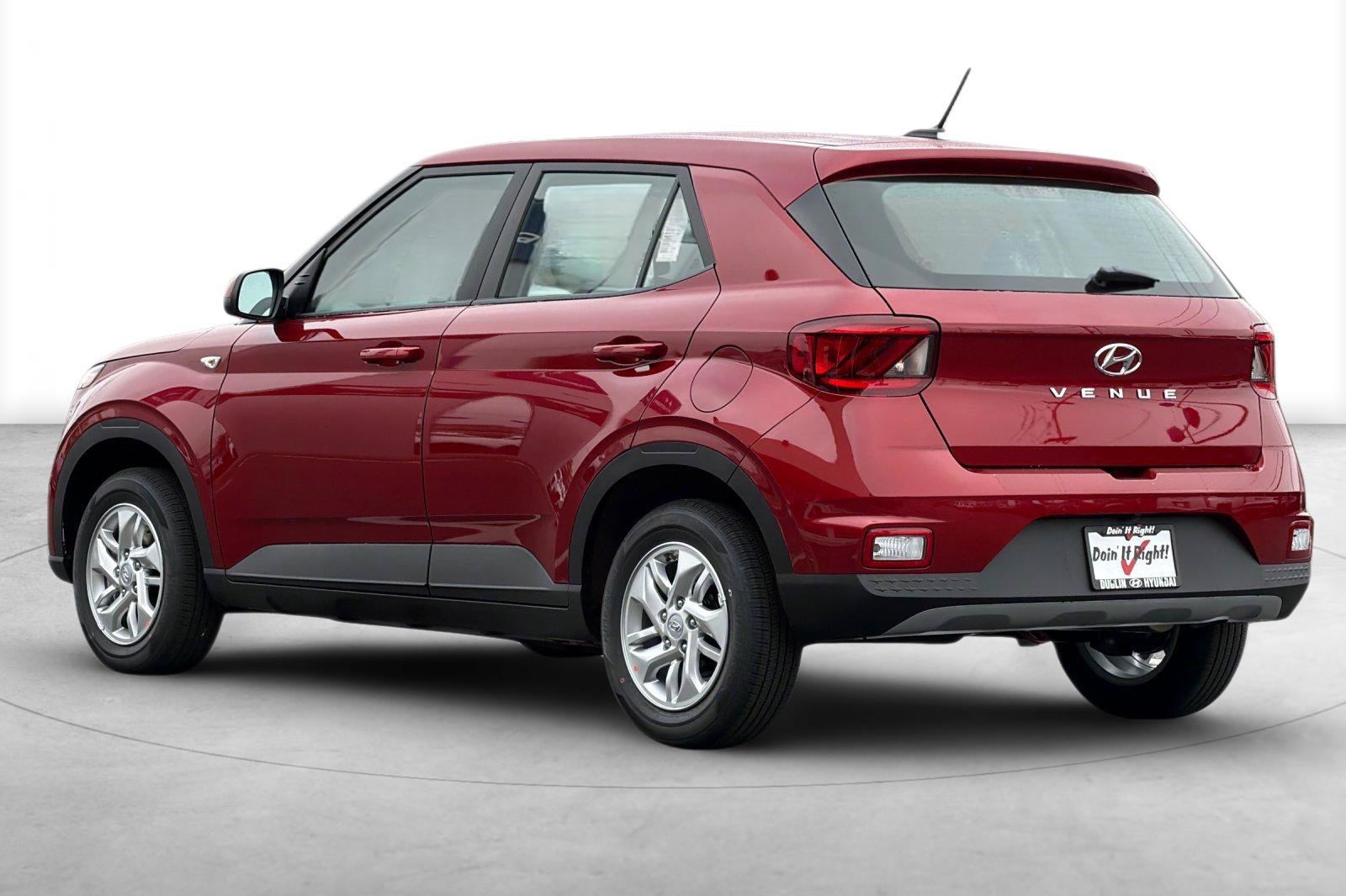 Used 2026 Hyundai Venue SE FWD image 4