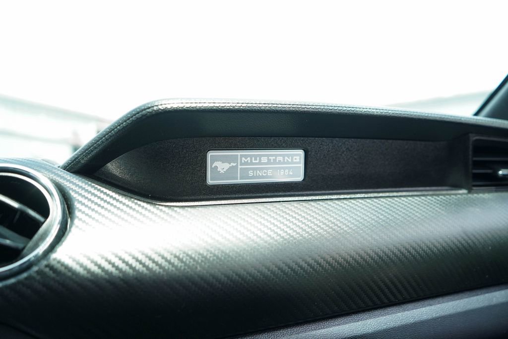 Used 2015 Ford Mustang Coupe RWD image 20