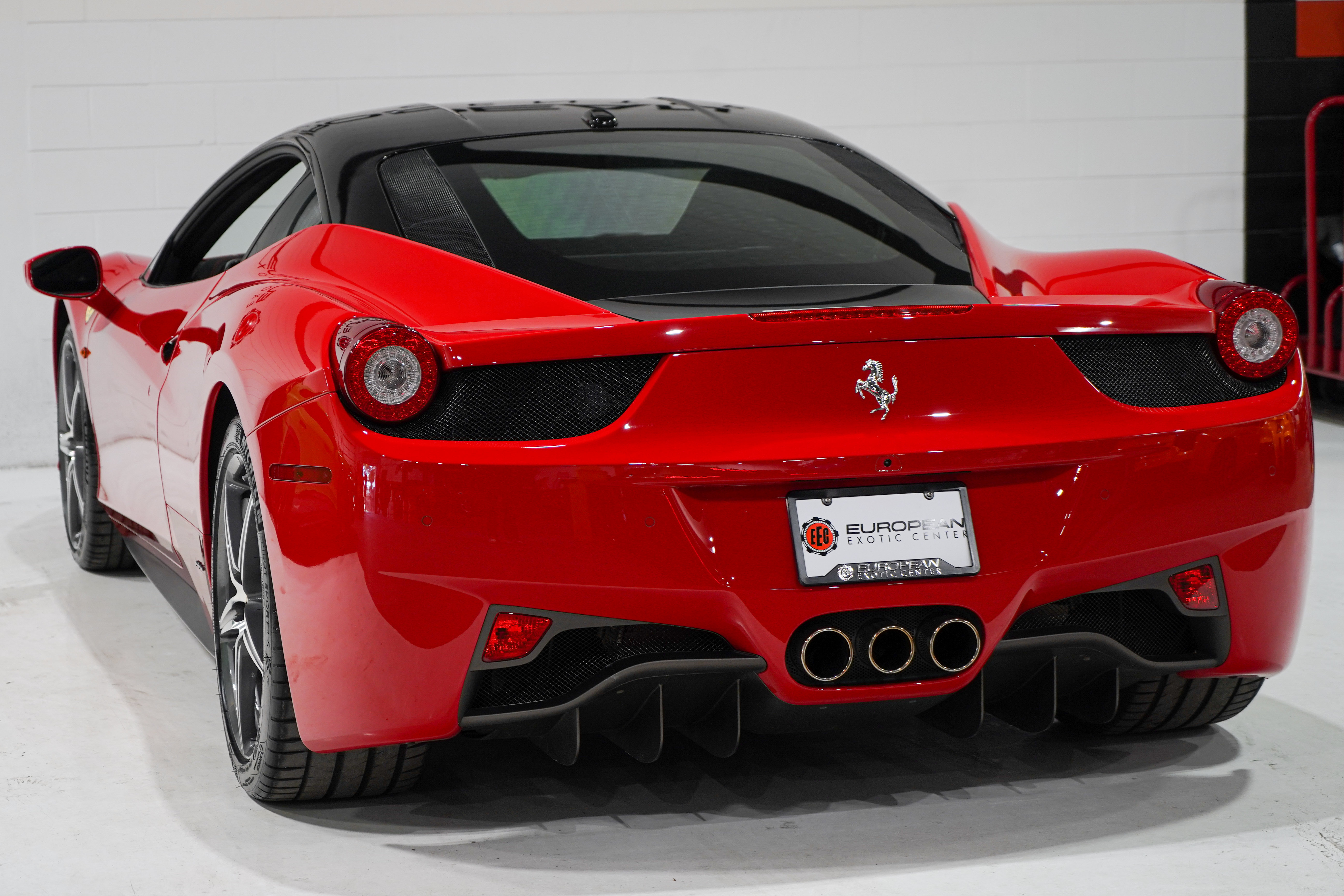 Used 2014 Ferrari 458 Italia Coupe RWD image 37