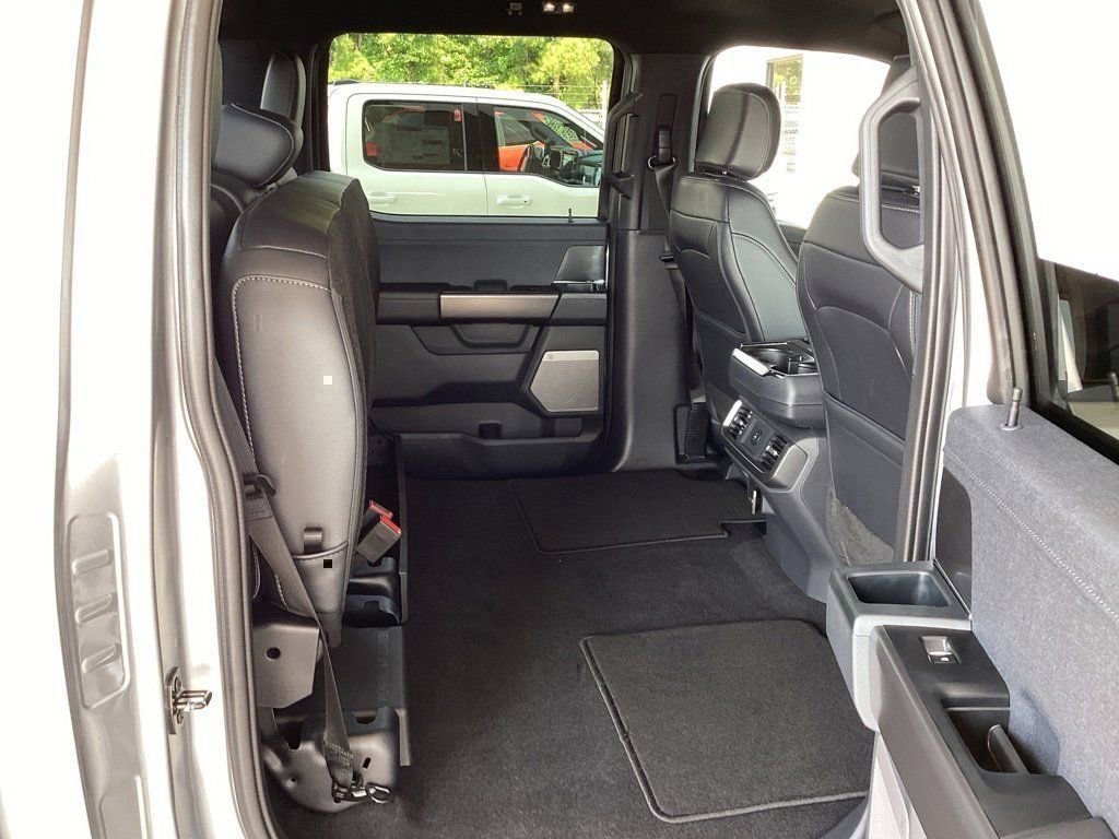 New 2025 Ford F150 Lariat w/ Equipment Group 501A Mid image 42