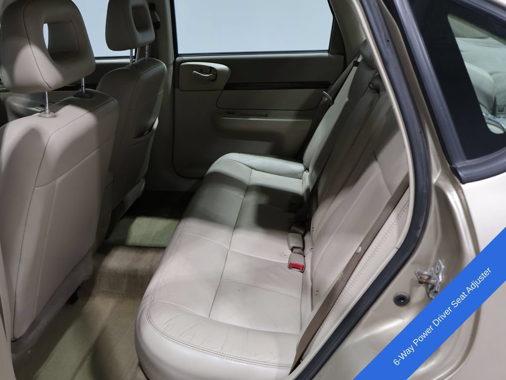 Used 2005 Chevrolet Impala LS w/ Preferred Equipment Group FWD image 19