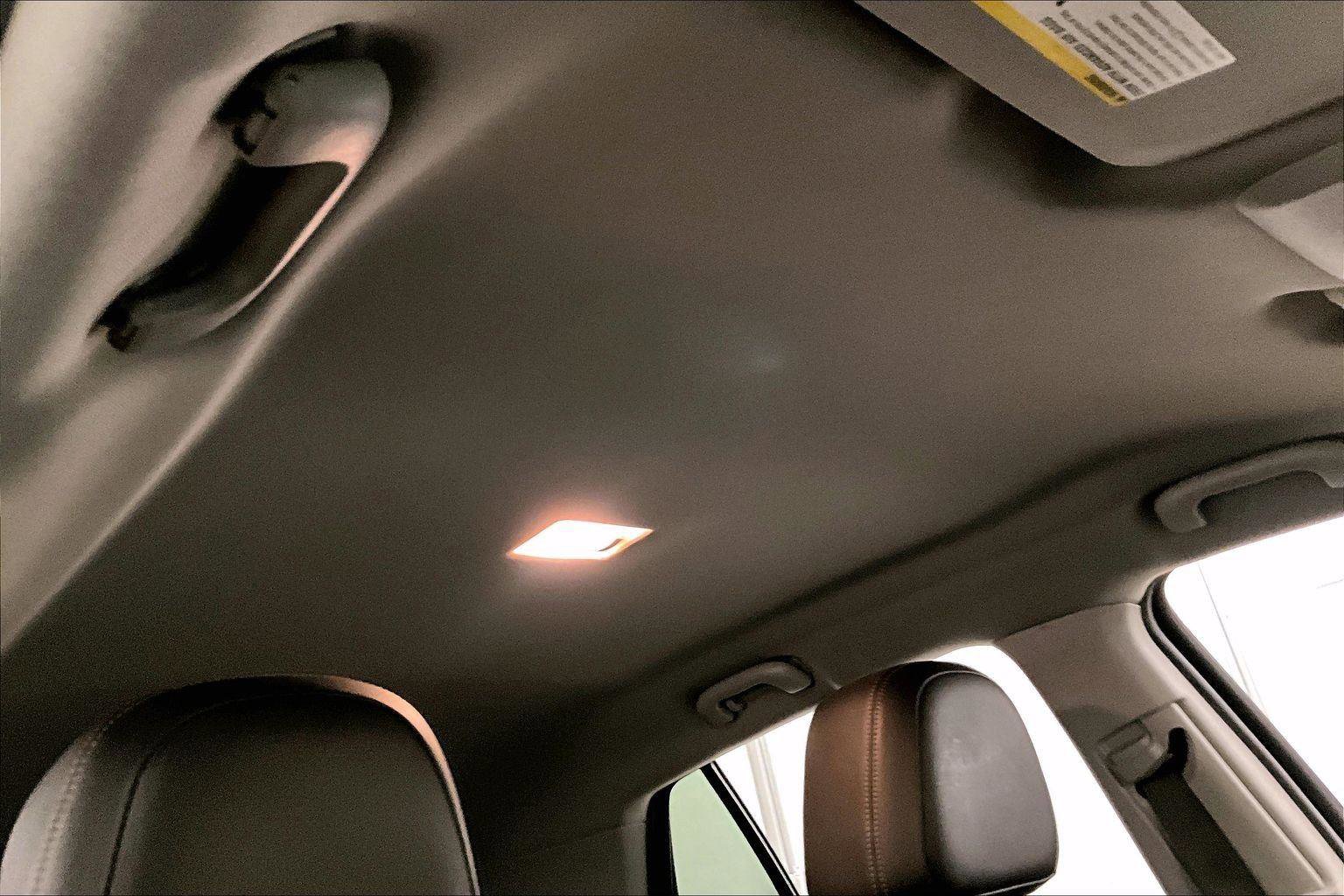 Used 2019 Chevrolet Trax LT w/ LT Convenience Package image 21