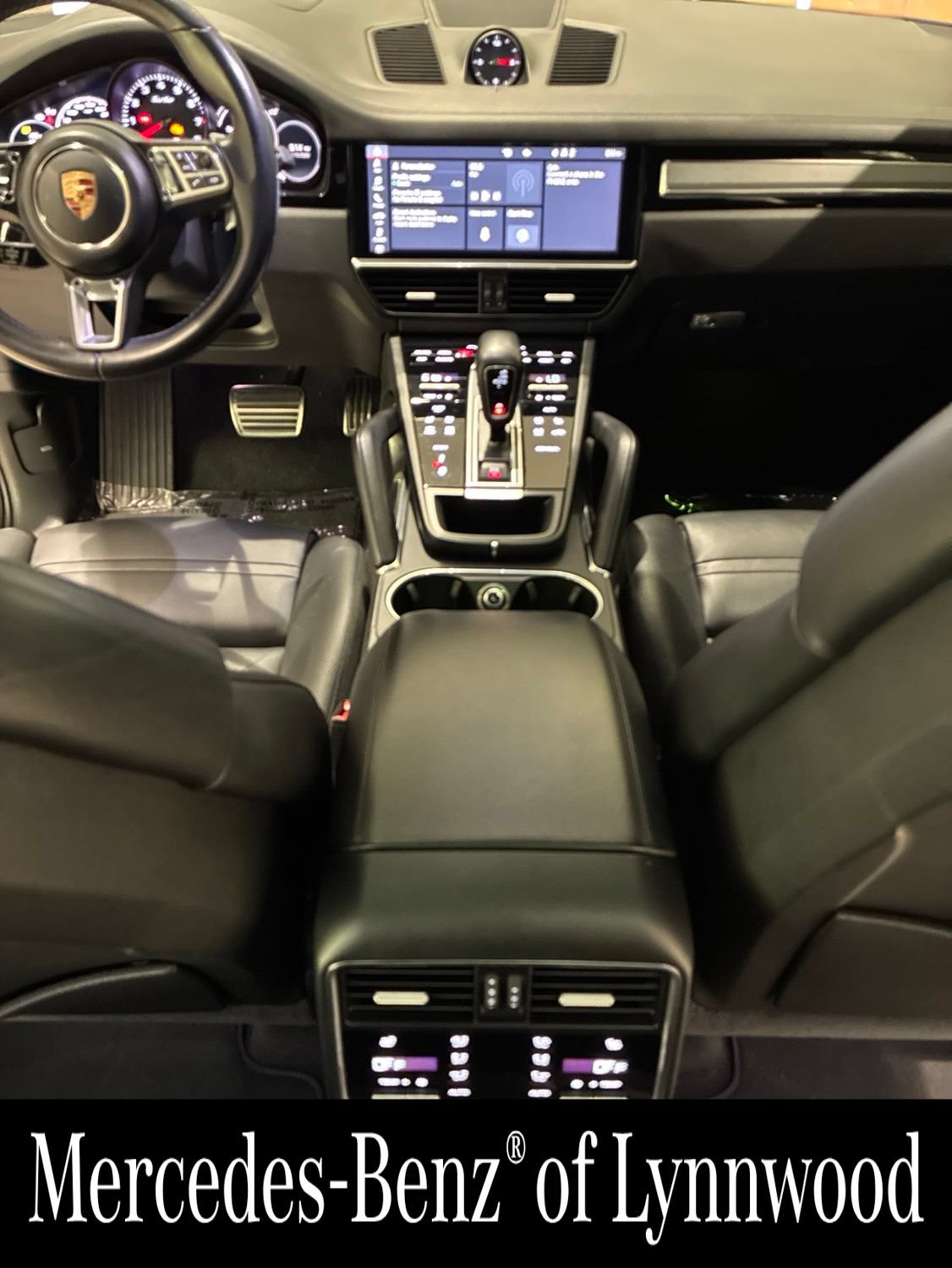 Used 2020 Porsche Cayenne Turbo AWD/4WD image 17